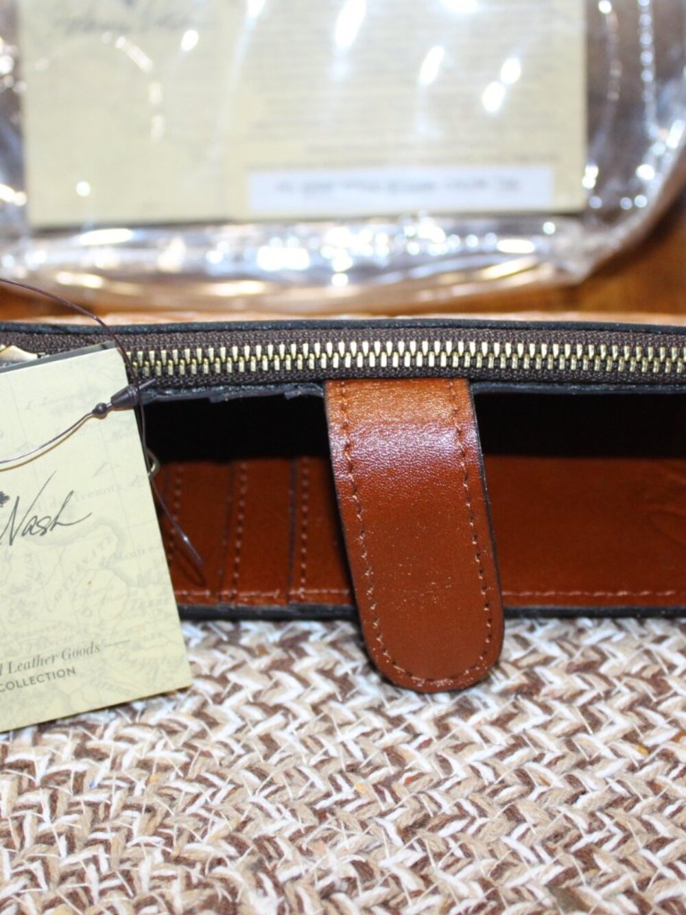 NWT Patricia Nash Tinchi crossbody & tooled wallet set. NICE! - Picture 13 of 16